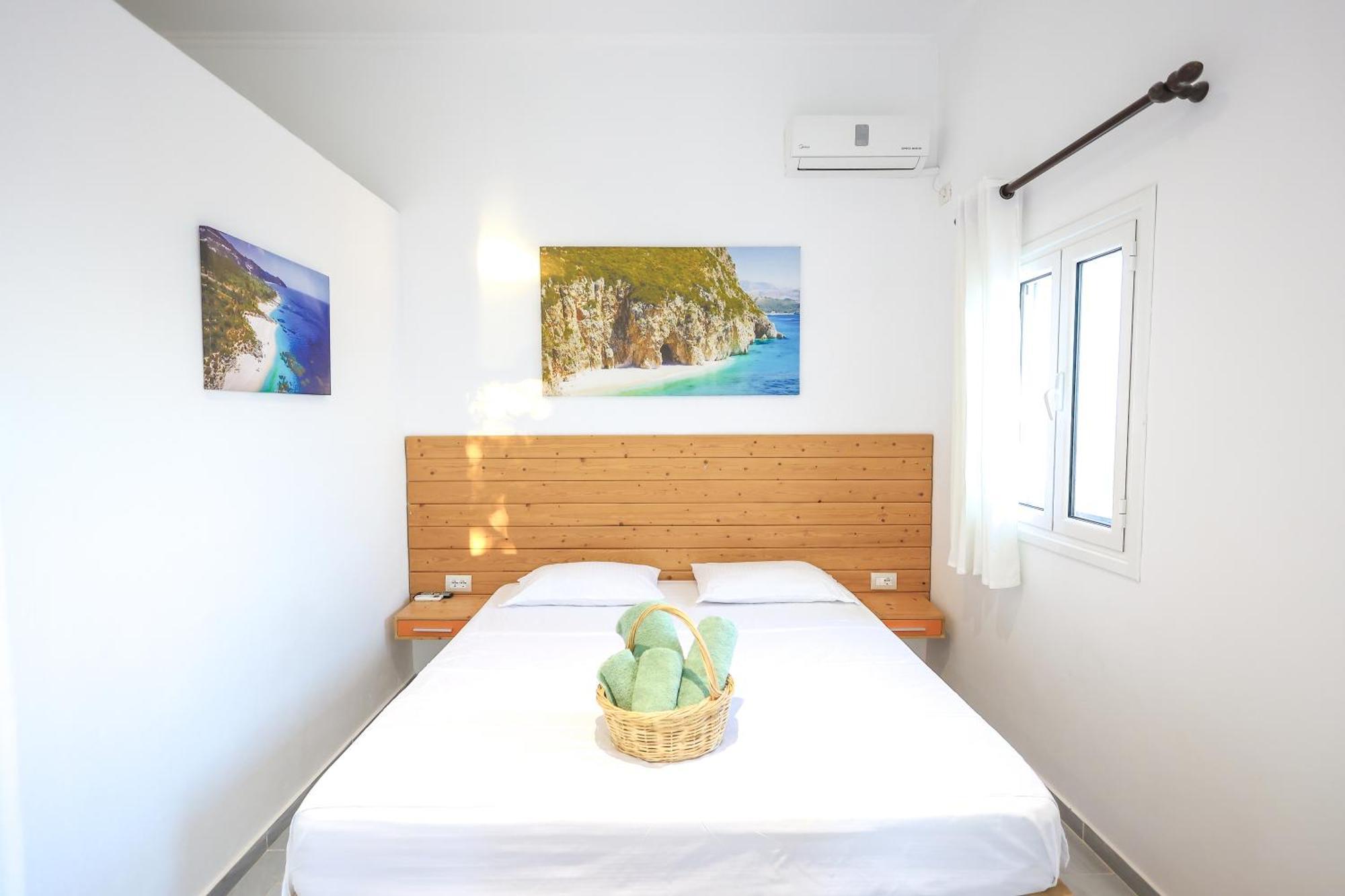 Casablanca Rooms Dhërmi Buitenkant foto